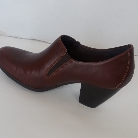 boc Brown heeled Leather shoes - Picture 8 of 8
